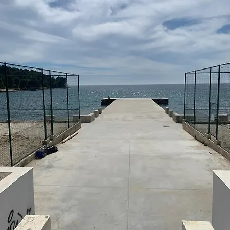 Creo Loborika Apartman *
