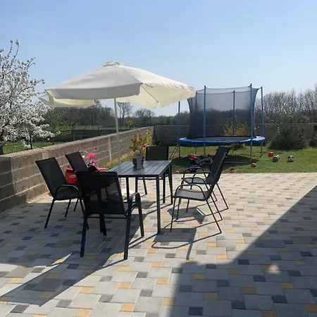 Apartment Creo Loborika Marcana