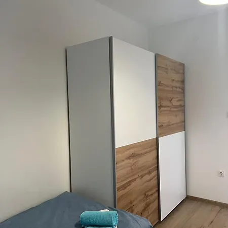 Creo Loborika Apartment